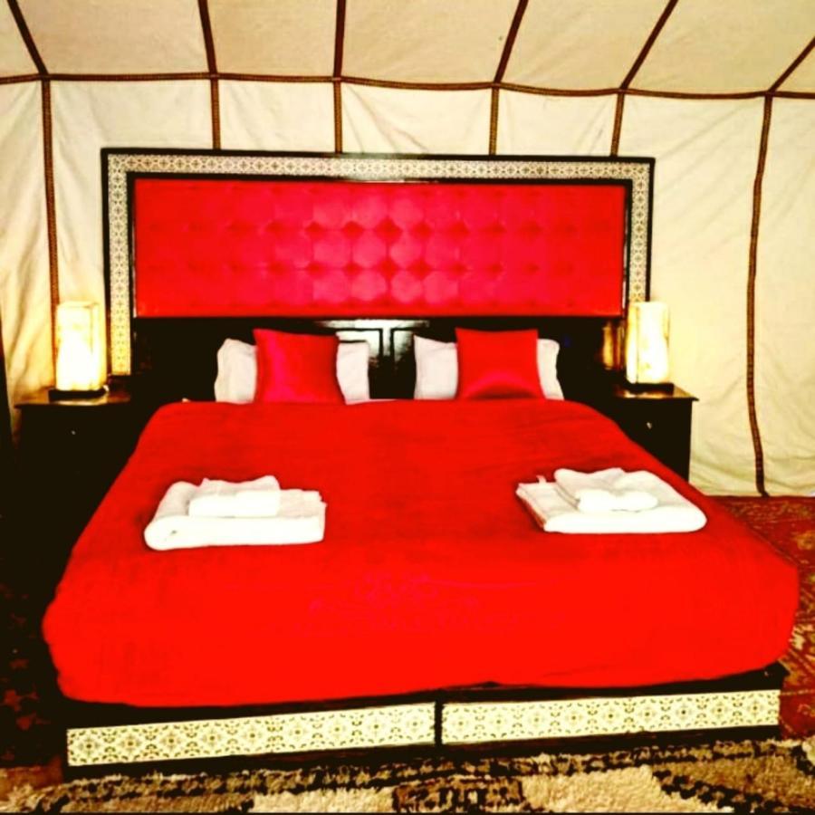 Готель Fabulous Luxury Camp Мерзуга Екстер'єр фото
