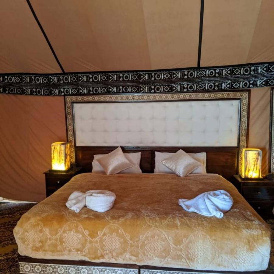 Готель Fabulous Luxury Camp Мерзуга Екстер'єр фото