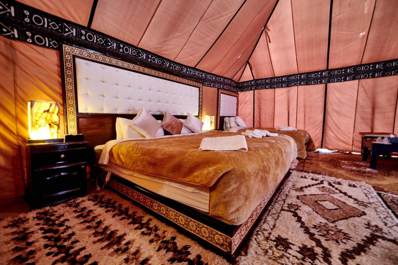 Готель Fabulous Luxury Camp Мерзуга Екстер'єр фото