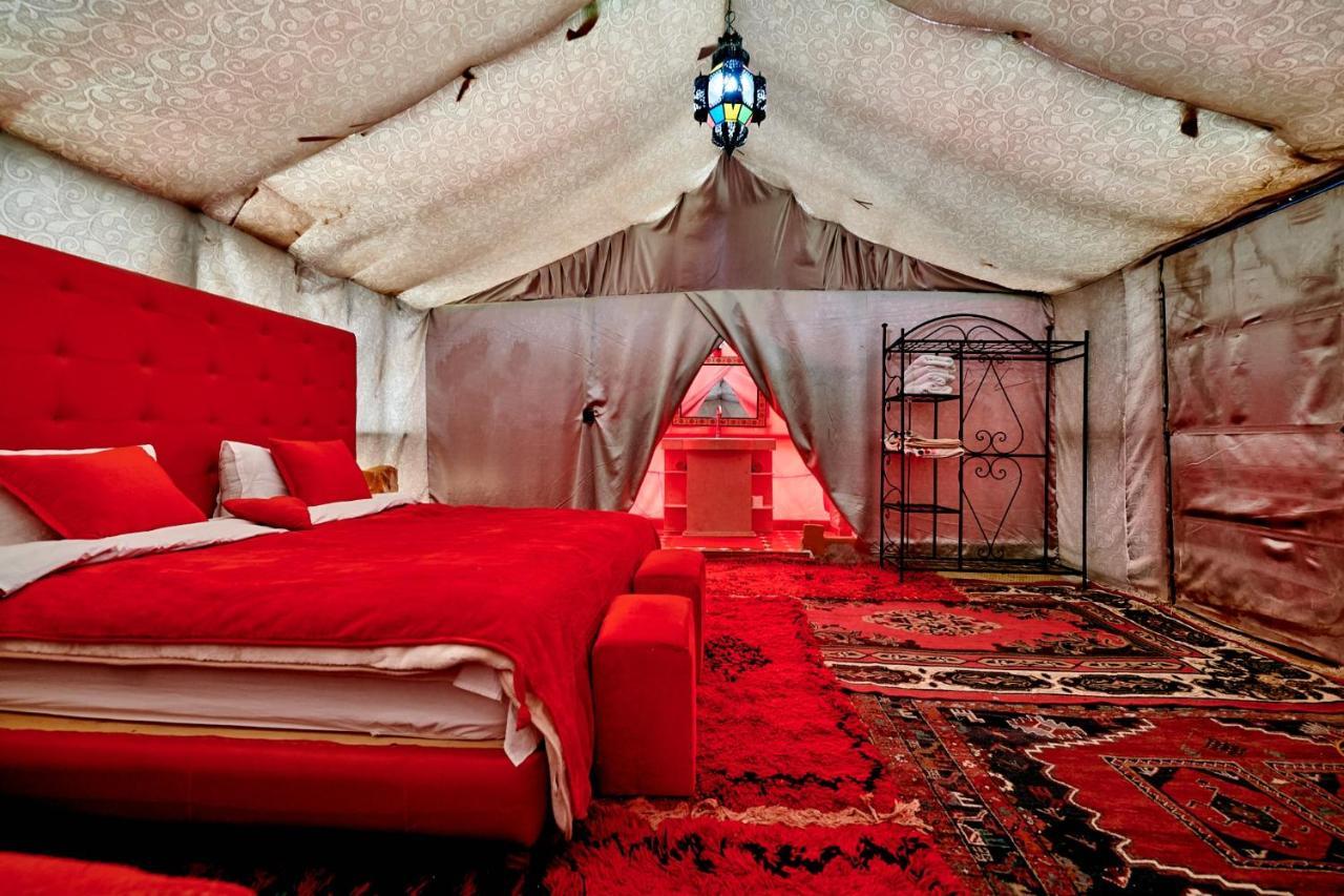 Готель Fabulous Luxury Camp Мерзуга Екстер'єр фото