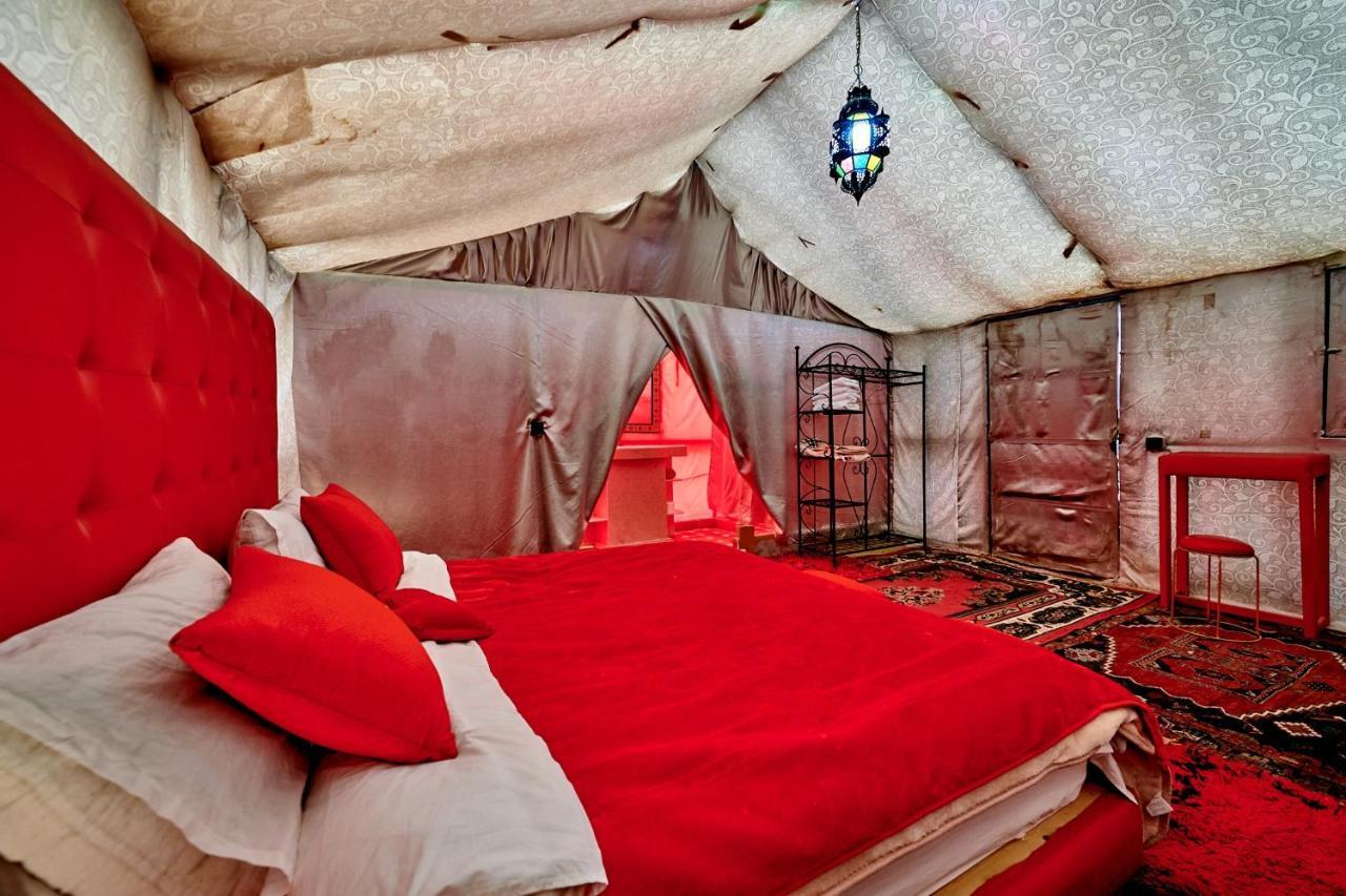 Готель Fabulous Luxury Camp Мерзуга Екстер'єр фото